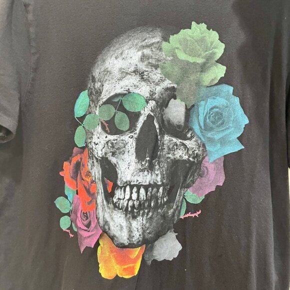 GUESS SKULL ROSES T-SHIRT BLACK EMO GOTHIC SIZE LARGE - Picture 12 of 12